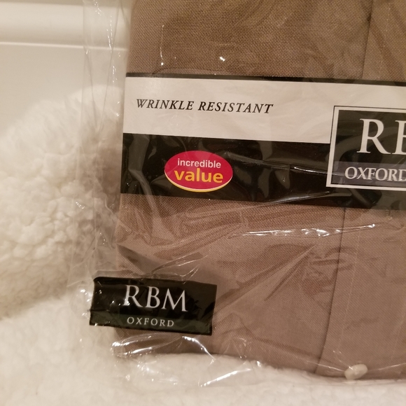 👔 RBM Oxford Wrinkle Resistant Shirt - Picture 2 of 8